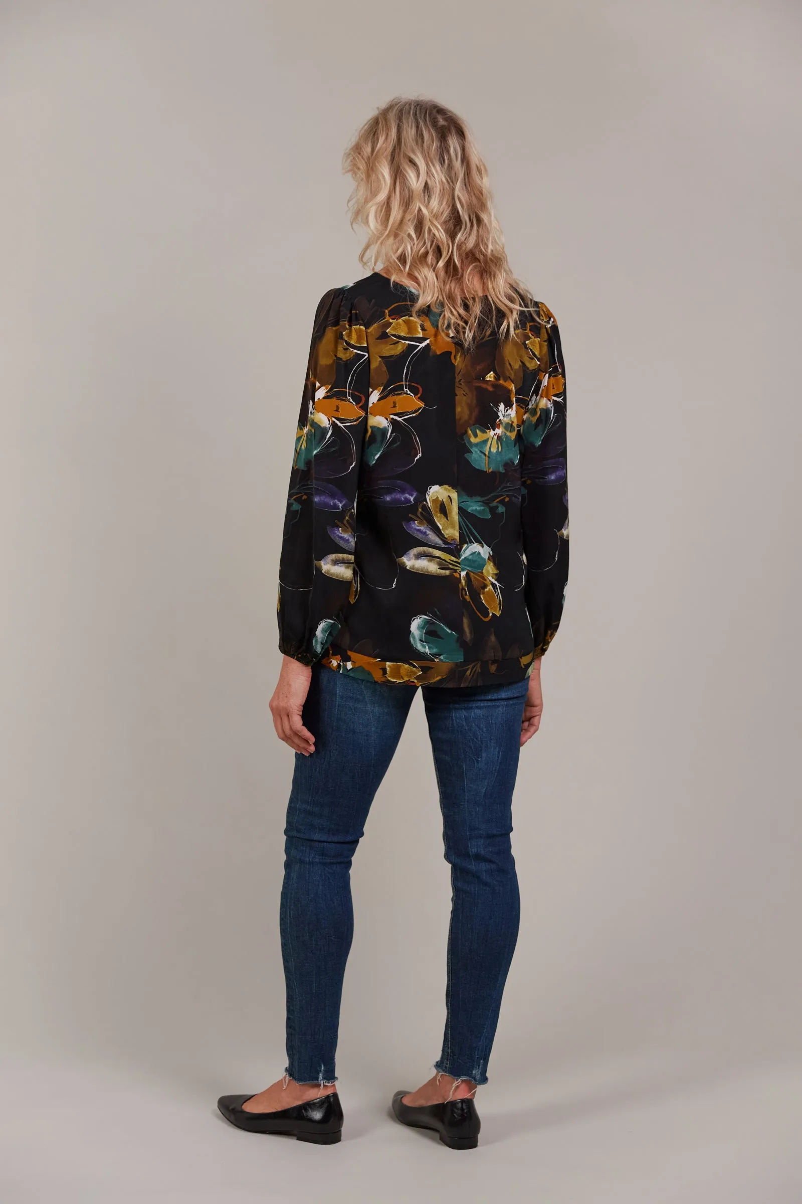 ELSIE TOP BOTANICAL BLACK