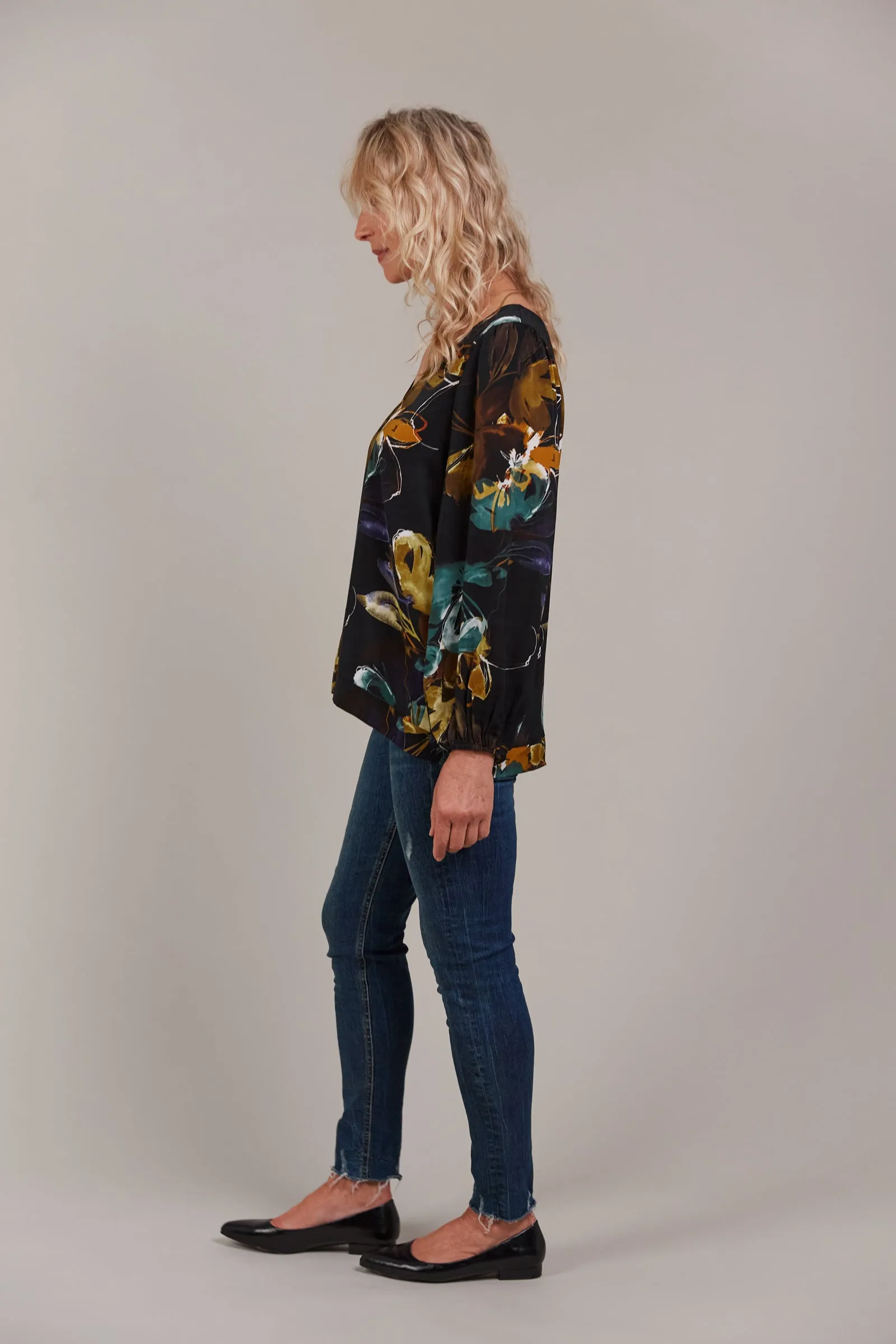 ELSIE TOP BOTANICAL BLACK