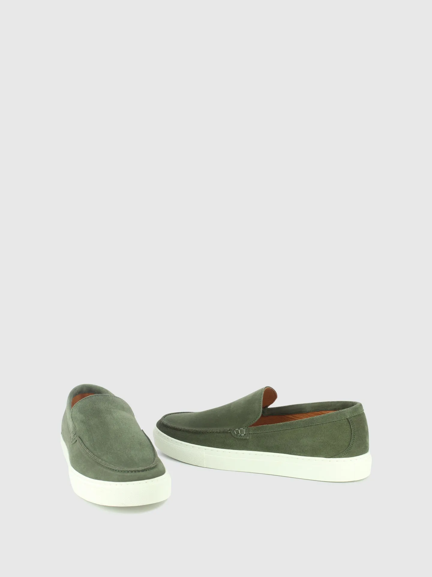 Loafers Pontiagudas em Verde